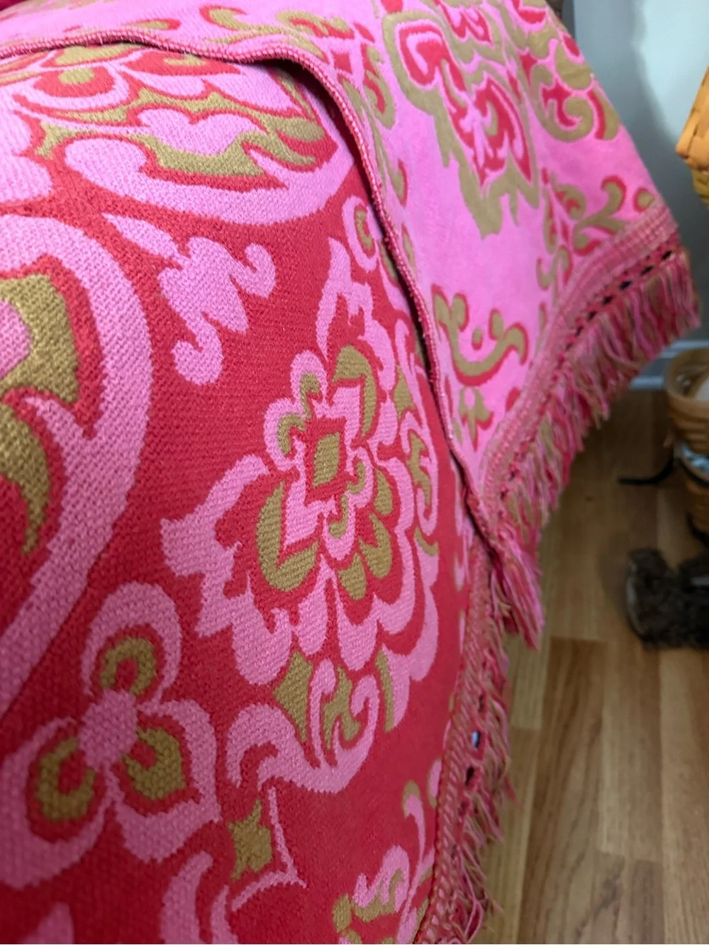 Sears Bellissimo Italian brocade Full/Queen Bedspread